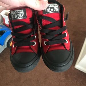 Converse black and red